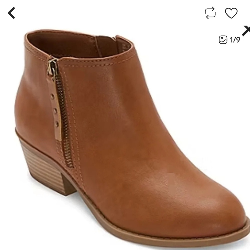 Elegant Tan Ankle Booties
